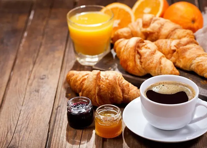 ホテル ショワズル オペラ 3*