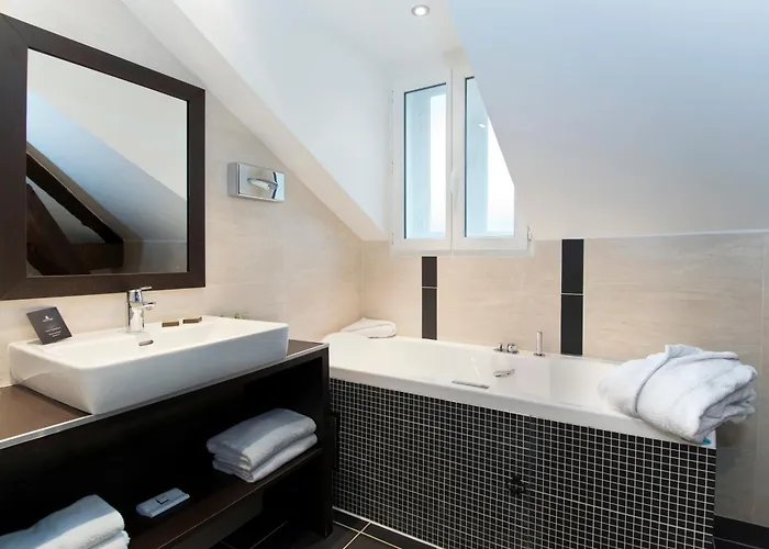 Choiseul Opera 3* Paris