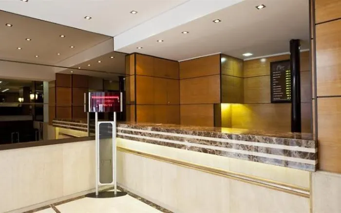 מלון Choiseul Opera 3*