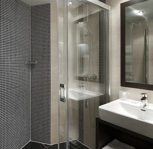 Choiseul Opera 3* Paris