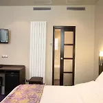Choiseul Opera 3* Paris